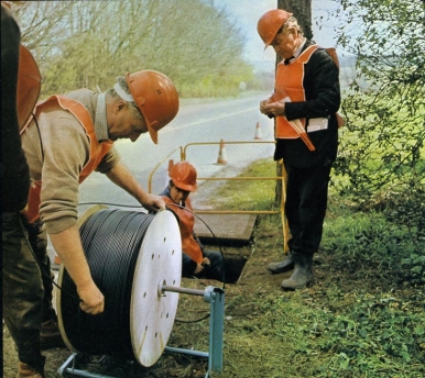 Optical fibre cable being installed between Hitchin & Stevenage